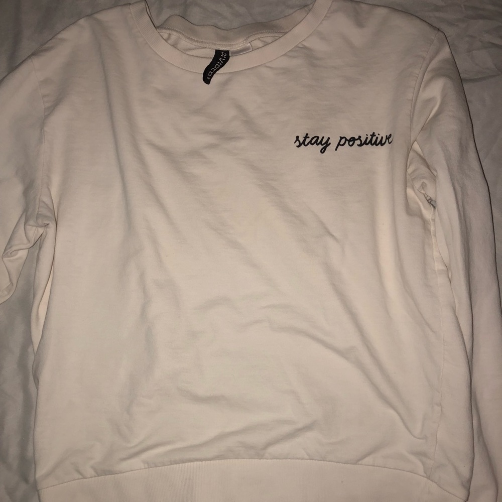White H & M sweater